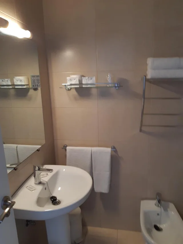 غرفة عائلية بإطلالة على البحر، Hotel Condestable 7/9