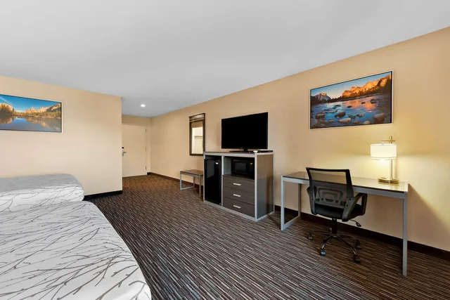 Room, 2 Queen Beds, Partial View, Best Western Topaz Lake Inn 3/3