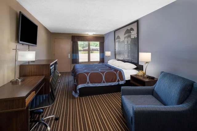غرفة بسرير كينج لذوي الإعاقة، Super 8 By Wyndham Gadsden Al 8/10