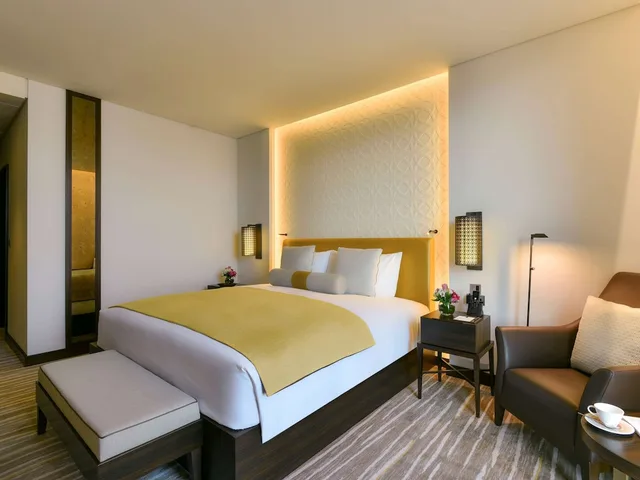 Corniche, Superior, King Bed, with View، Alwadi Hotel Doha - MGallery Collection 1/7