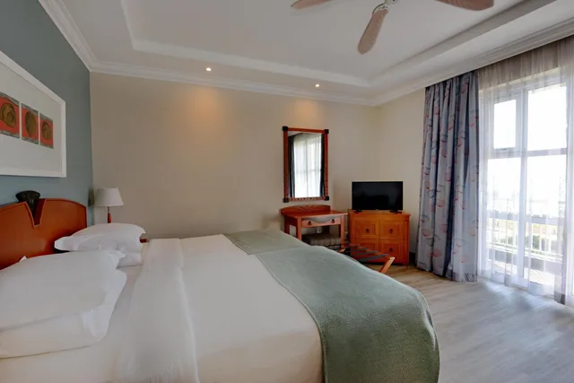 غرفة قياسية بسريرين منفصلين لغير المدخنين، Courtyard Gqeberha 1/9