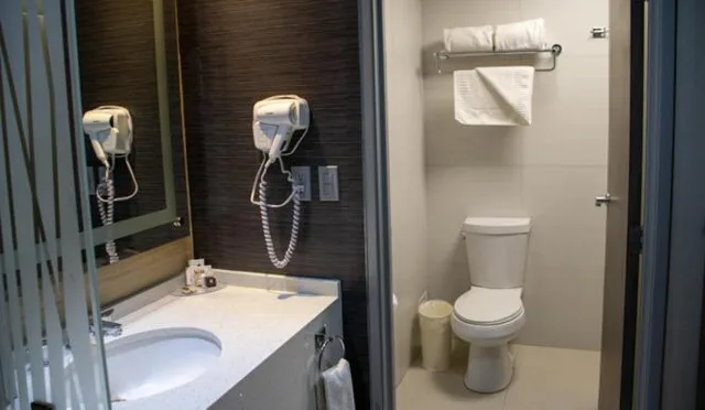 Standard, Hotel Araiza San Luis 10/10