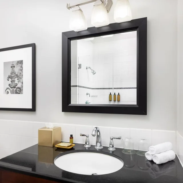 Hospitality, Loft, Suite, King Bed، The Riverfront Hotel New Orleans 3/5
