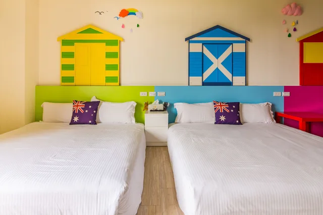 غرفة ديلوكس عائلية بسريرين كوين بحوض استحمام، Aus Bed And Breakfast 2/6