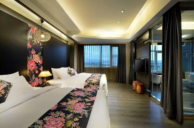غرفة بريميوم رباعية بسريرين مزدوجين، Pokara Resort 1/1