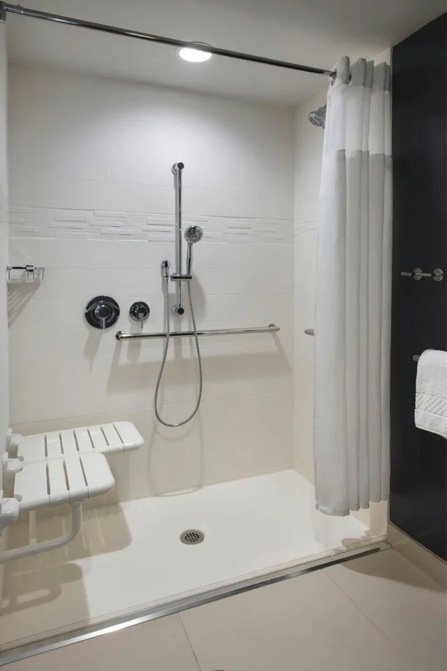 Studio, Queen Bed, Sofa, Accessible, Residence Inn By Marriott Lancaster 4/8