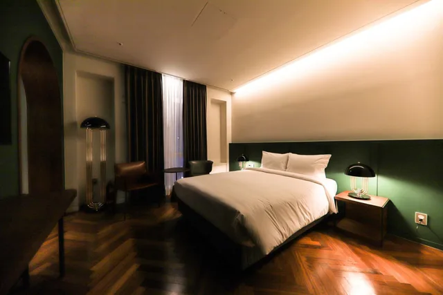 جناح بسرير كوين، Le Seoul Hotel 3/6