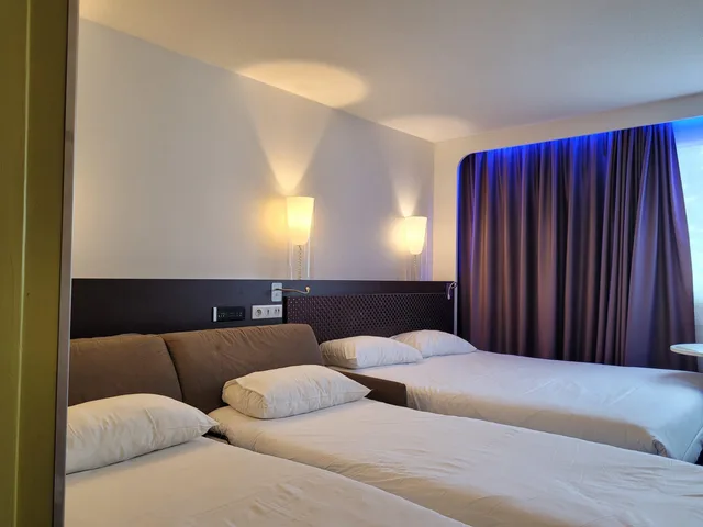 غرفة عائلية بسرير مزدوج، Ibis Styles Lorient Caudan 1/10