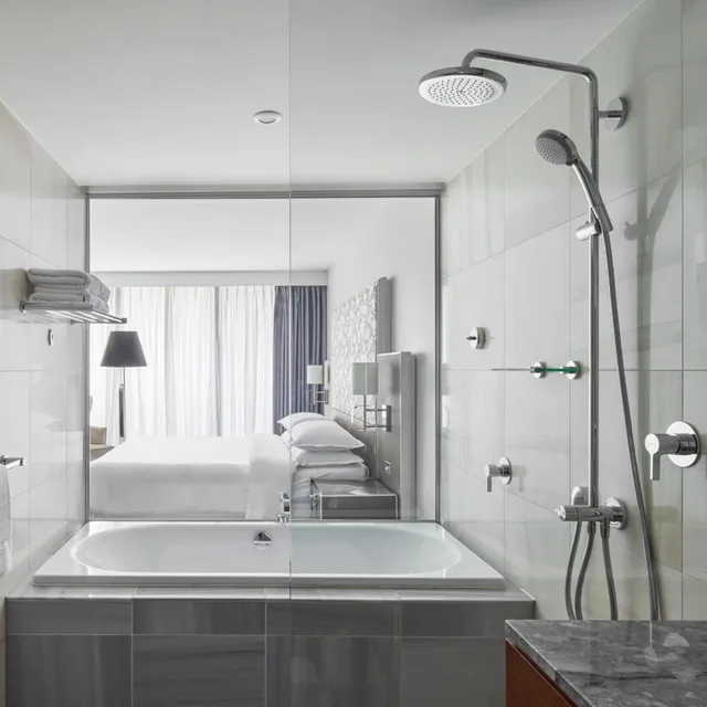 غرفة سوبيريور بسرير كينج بإطلالة على المدينة، Sheraton Melbourne Hotel 10/10