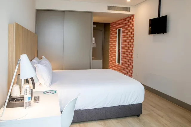 غرفة بسرير كوين، Stay Hotel Porto Aeroporto 1/3