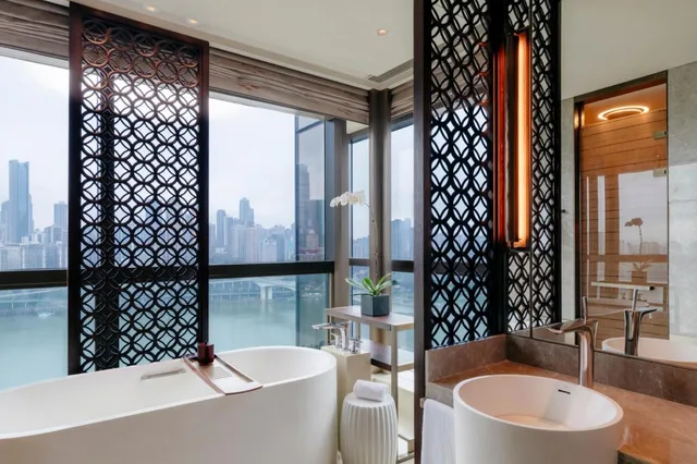 جناح بغرفة نوم واحدة في طابق منخفض، Regent Chongqing 2/3
