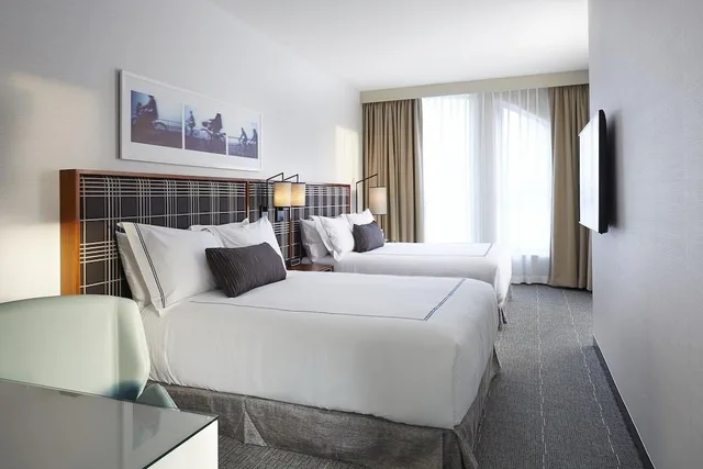 غرفة بسرير مزدوج، The Godfrey Hotel Boston 1/1