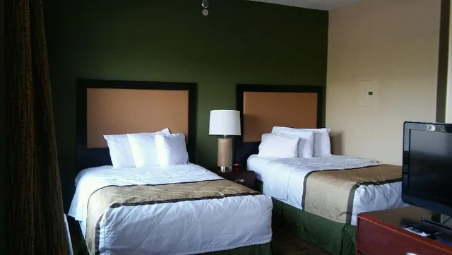 جناح بسريرين مزدوجين بغرفة نوم واحدة مع أريكة، Extended Stay America - Memphis - Wolfchase Galleria 1/3