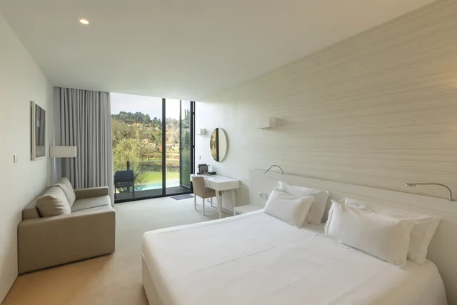 Deluxe, Double Bed, Garden or Pool View, Balcony، Tempus Hotel And Spa 1/3