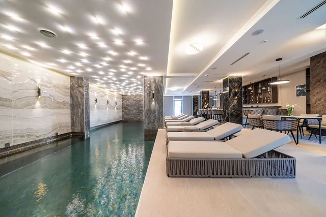 Hotel Aquamarin Budva، بودفا 23/50
