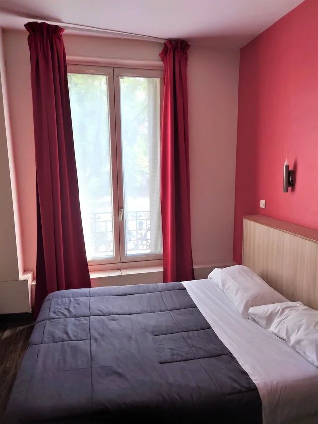 غرفة كلاسيكية بسرير كوين بحمام خاص، Hotel Tolbiac 1/7