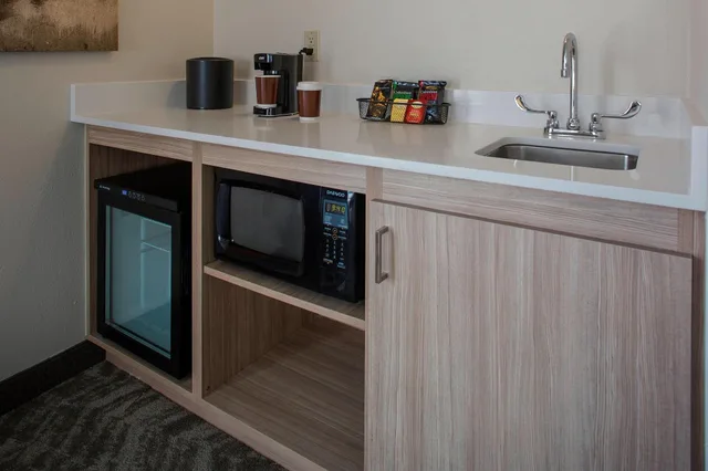 جناح لذوي الإعاقة، SpringHill Suites by Marriott New Orleans Warehouse Arts District 2/3
