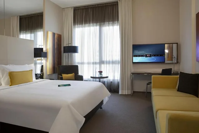 استوديو بسرير كوين، سنترو عليا من روتانا(Centro Olaya By Rotana) 1/2