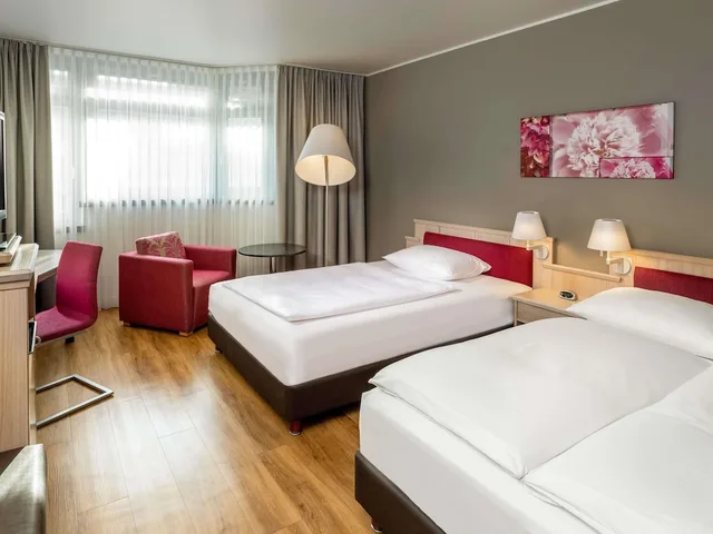 Classic, Twin Beds, Movenpick Hotel Munchen Airport 2/10