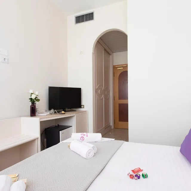 غرفة بسرير مزدوج أو سريرين منفصلين، Hotel Ambra 9/10
