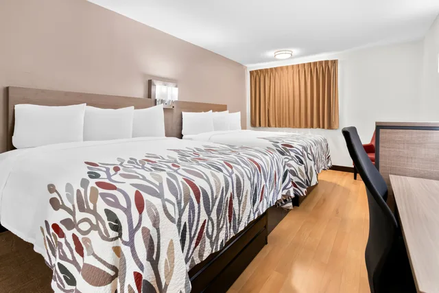 غرفة سوبيريور بسريرين كوين، Red Roof Inn Harrisburg North 3/4