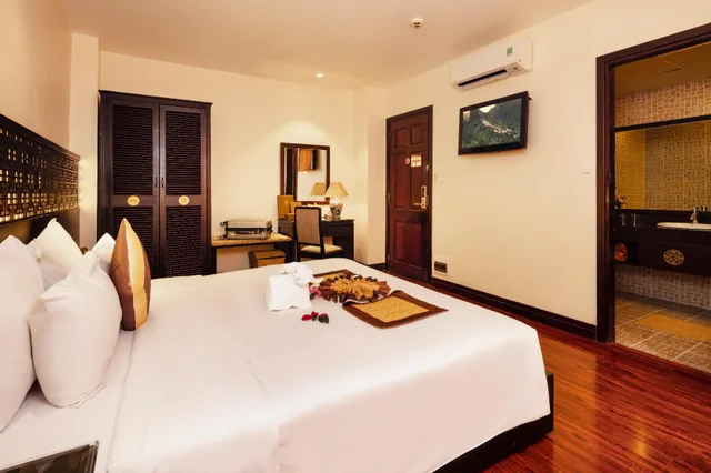 غرفة متصلة ديلوكس عائلية، Thanh Lich Royal Boutique Hotel 1/2