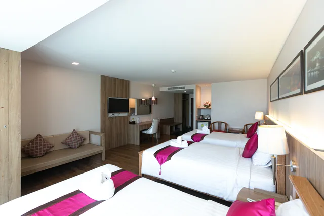 Triple Room, Grand Ratchapruek Hotel 6/9