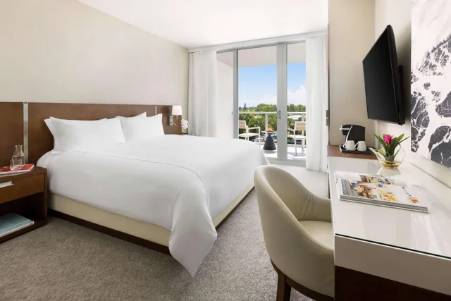1 Bedroom, Suite, King Bed, Water View, Balcony، The Altair Hotel Bay Harbor Miami 1/1