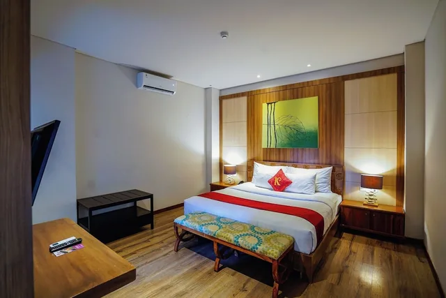 جناح بسرير مزدوج بحوض استحمام، The Kirana Canggu Hotel 1/5