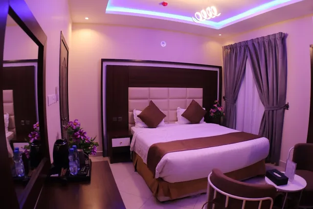شقة بسرير مزدوج وسريرين منفصلين بغرفتي نوم بمطبخ صغير، سوات للشقق الفندقية(Swat Furnished Apartment) 5/10