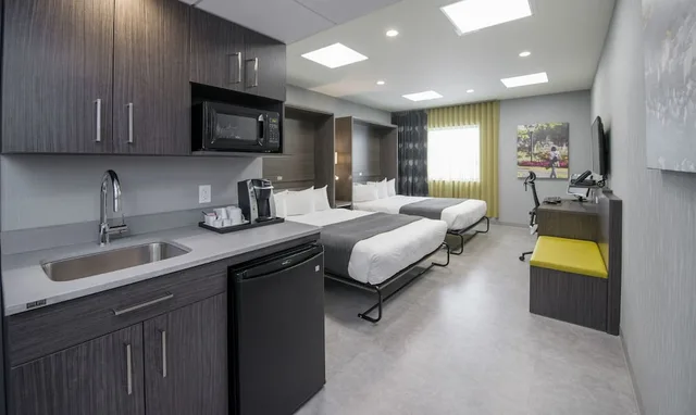 غرفة بسريرين كوين في الملحق، Hotel & Suites Le Dauphin Quebec 8/10