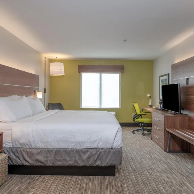جناح بسرير كينج مع أريكة، Holiday Inn Express Suites Thornburg S Fredericksburg 2/5