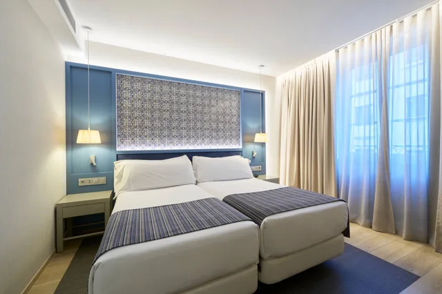 غرفة مزدوجة، Catalonia Porto 6/9