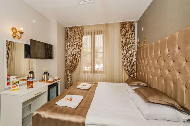 غرفة بسرير مزدوج أو سريرين منفصلين، Grand Pamir Hotel 4/7