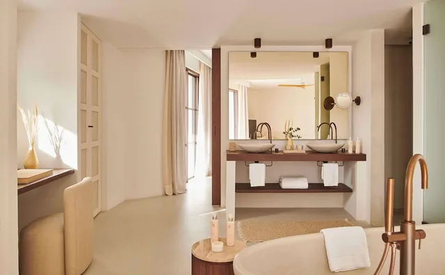 Signature, Suite, Twin Beds, Golf Course View، La Zambra the Unbound Collection By Hyatt 1/1