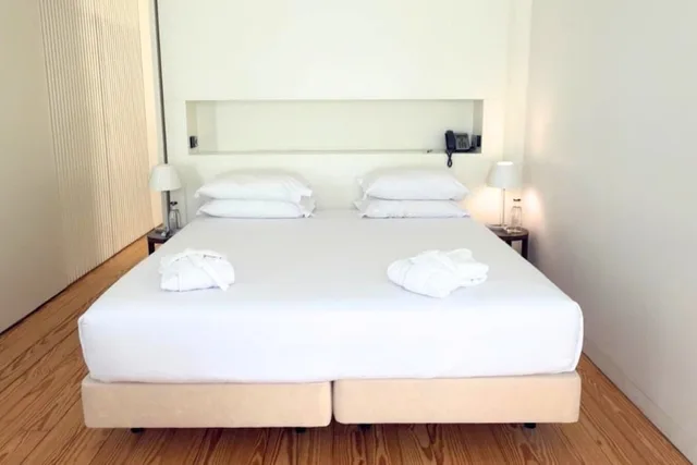 Inspira, Suite, Double Bed, Sofa, Inspira Liberdade Boutique Hotel 5/10