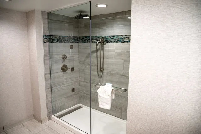 Suite, King Bed, Parlor, Sofa، Hilton Garden Inn Fayetteville Fort Bragg 10/10