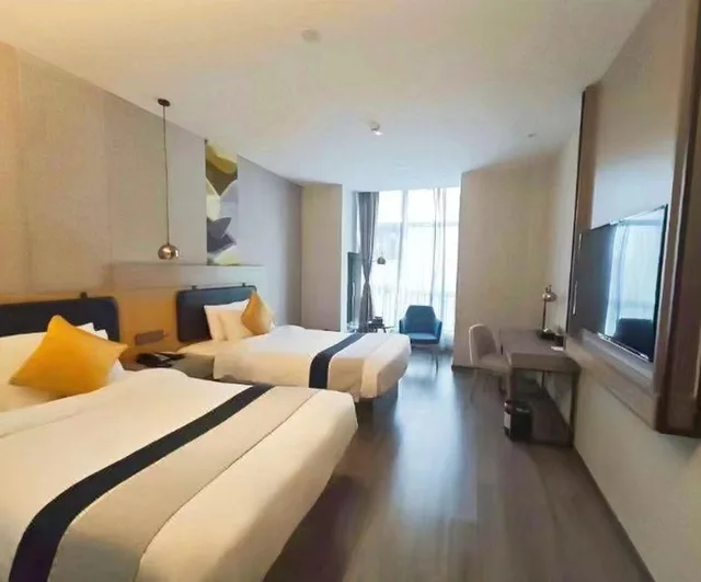 Tiwn Bed Room، Homeinn Selected (Xi'an Aerospace City Management Committee East Chang'an Street Metro Station) 1/2