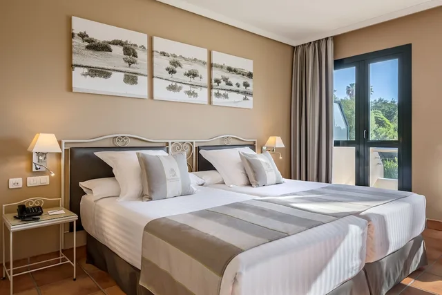 غرفة سوبيريور بسريرين منفصلين، Barcelo Jerez Montecastillo Convention Center 1/5