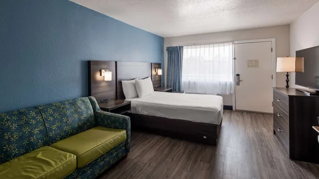 Suite, 2 Double Beds, Sofa, Kitchen, SureStay Hotel by Best Western Virginia Beach Royal Clipper 3/9