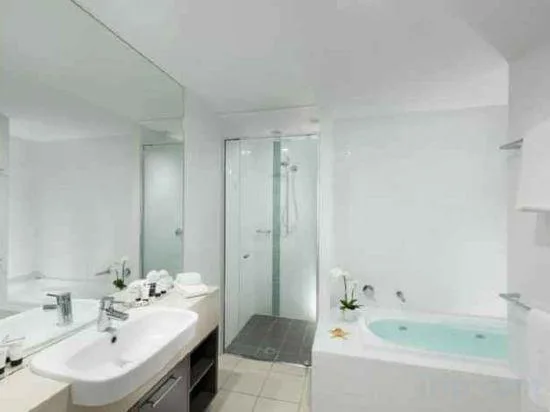 1 Bedroom, Spa, Apartment, Garden View، At Marina Shores 1/1