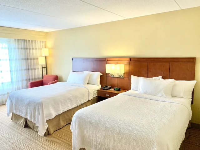 غرفة بسريرين مزدوجين، Courtyard by Marriott Buffalo Amherst/University 3/5