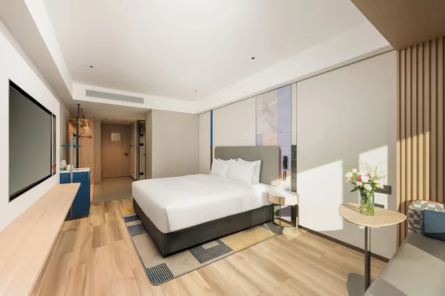 غرفة قياسية بسرير كينج بإطلالة على المدينة، Holiday Inn Express Jincheng New District 2/4