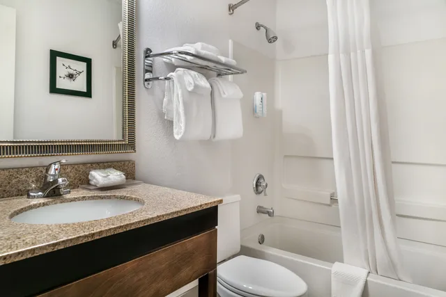 جناح بسرير كينج، Country Inn & Suites By Radisson, Frederick, Md 2/2