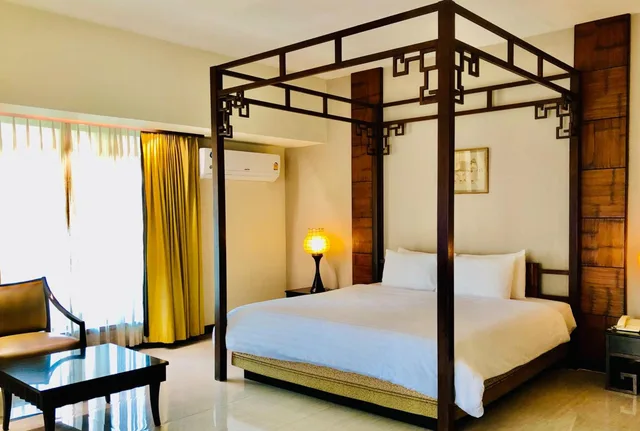 جناح عائلي، Indra Regent Hotel 4/6