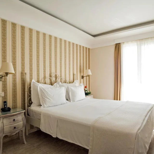 غرفة بسرير مزدوج بإطلالة على البحر، Hotel Azimut 1/9