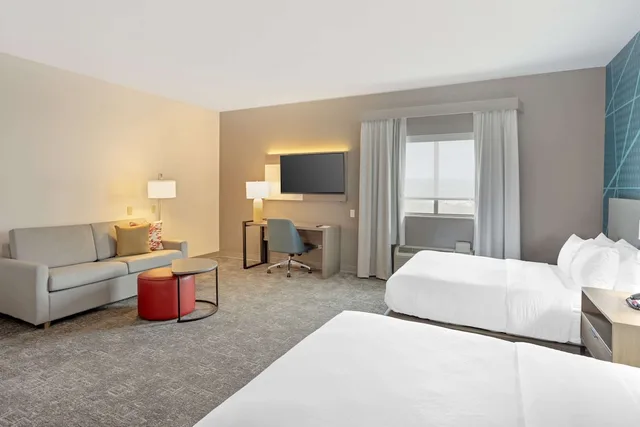 جناح بسريرين كوين مع أريكة لذوي الإعاقة، Comfort Suites Bloomsburg, PA 2/6