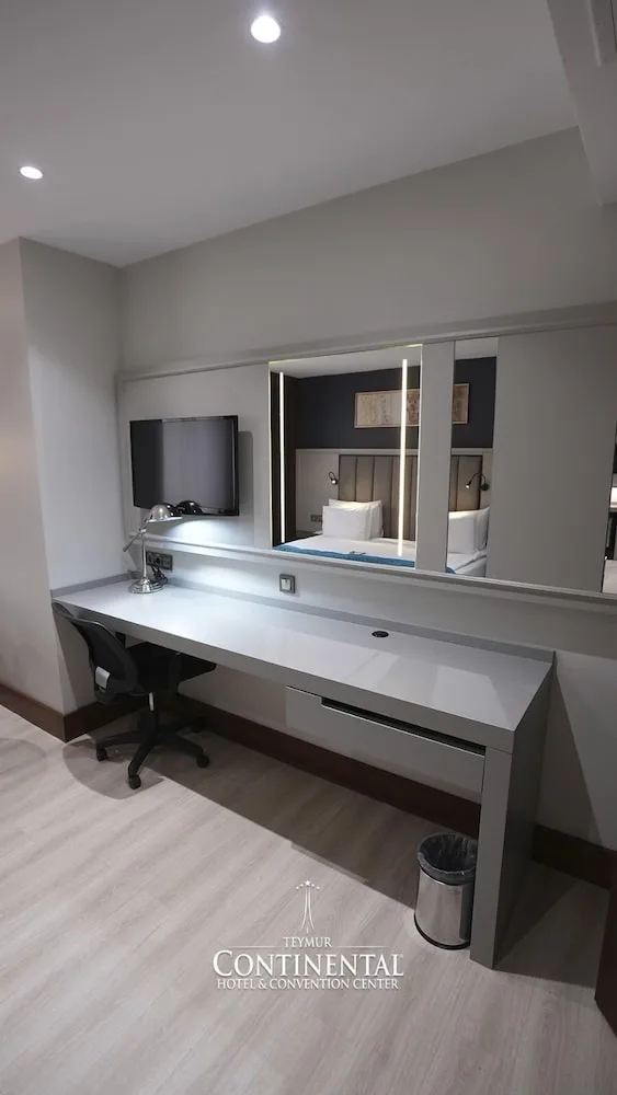 Junior Suite, Teymur Continental Hotel 7/8