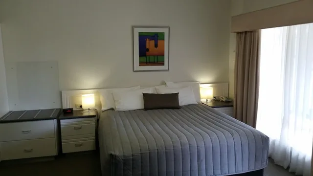 استوديو بسرير كينج مع أريكة، McLaren Vale Motel and Apartments 1/6