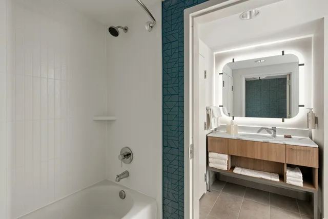جناح بسرير كينج بغرفة نوم واحدة، Homewood Suites by Hilton West Palm Beach 2/2